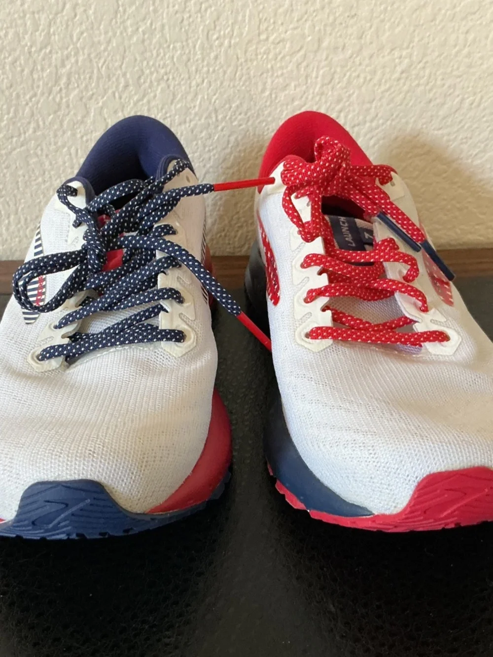 Brooks Women Launch 7 USA Stars And Stripes Running Shoe 1203221D66 Size 6.5